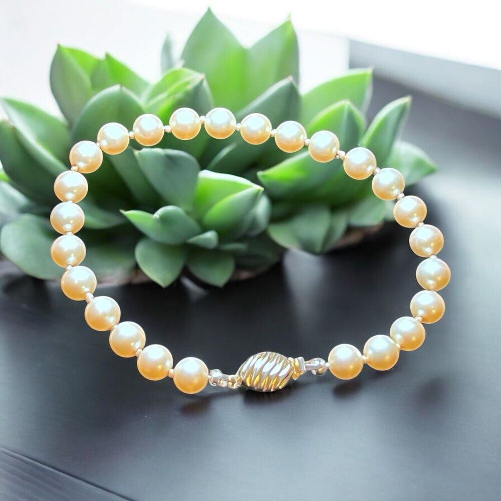 Vintage Marbella Classic Pearl Bracelet Elegant Gold-Toned Box Clasp Signed